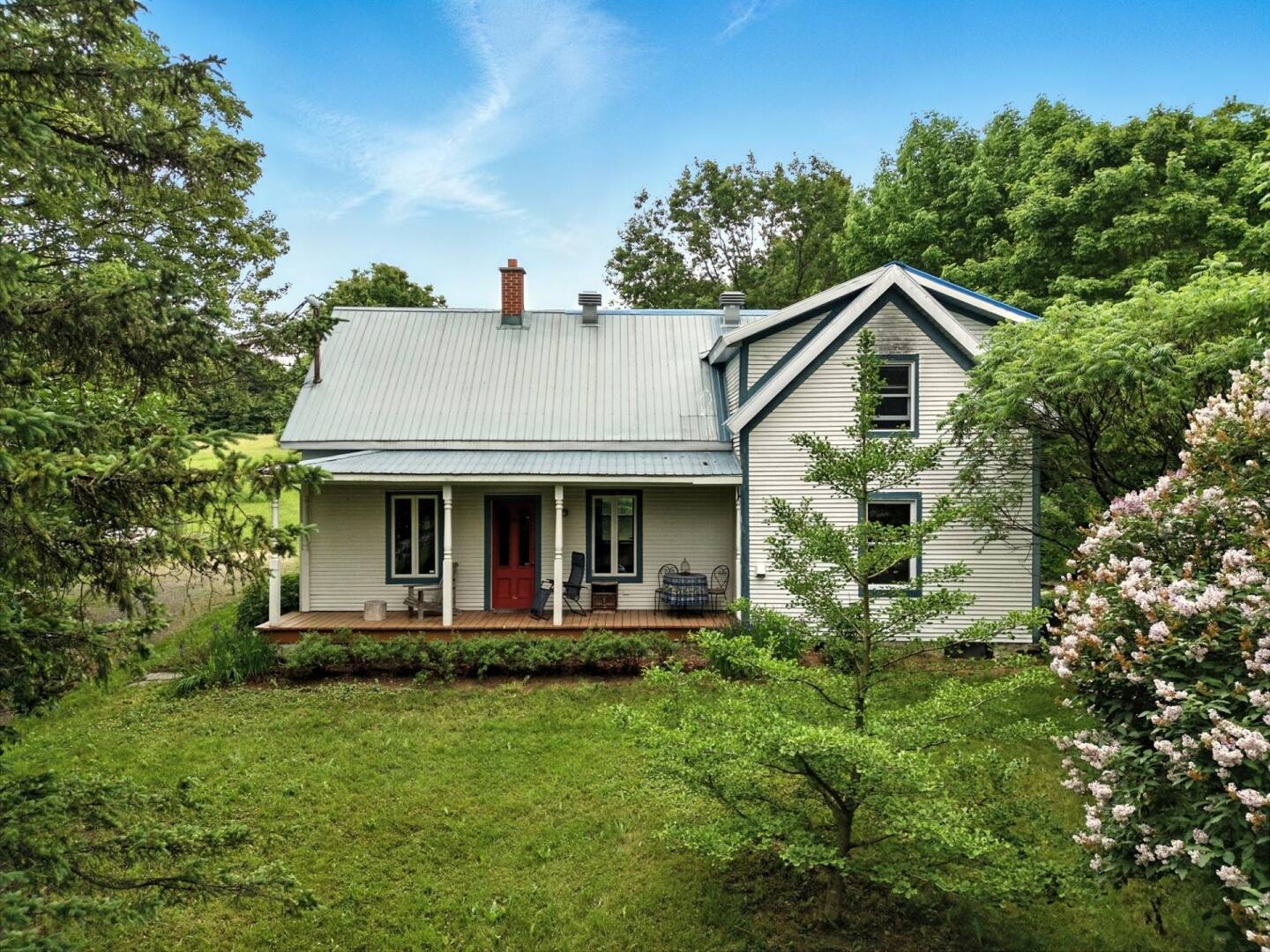Une maison de 1900 avec cabane à sucre à vendre