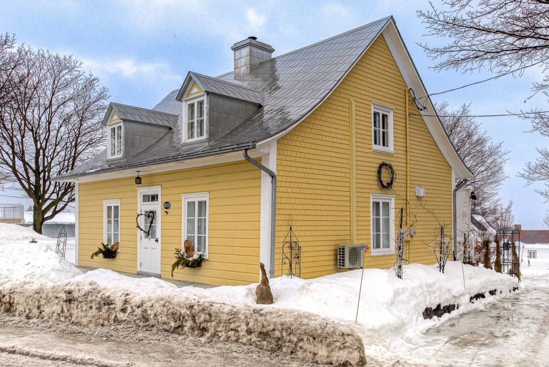 Une maison du 18e siècle à vendre pour 499 000$ 