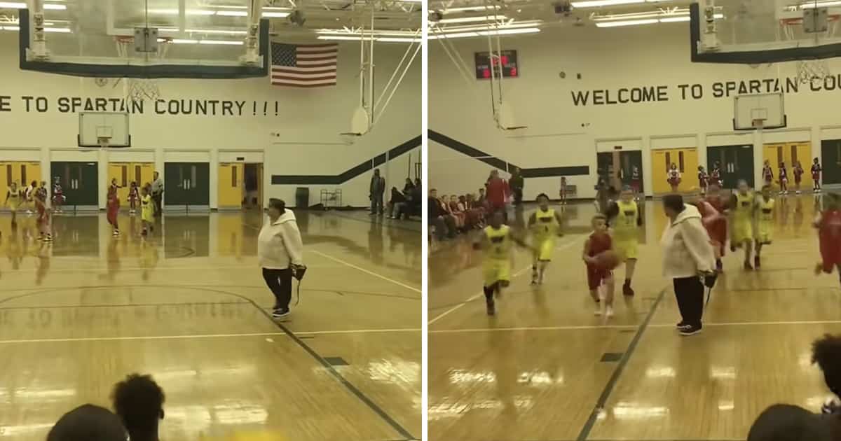 Une grand-mère traverse un terrain de ballon-panier en se foutant du monde entier PENDANT UNE PARTIE PARTIE