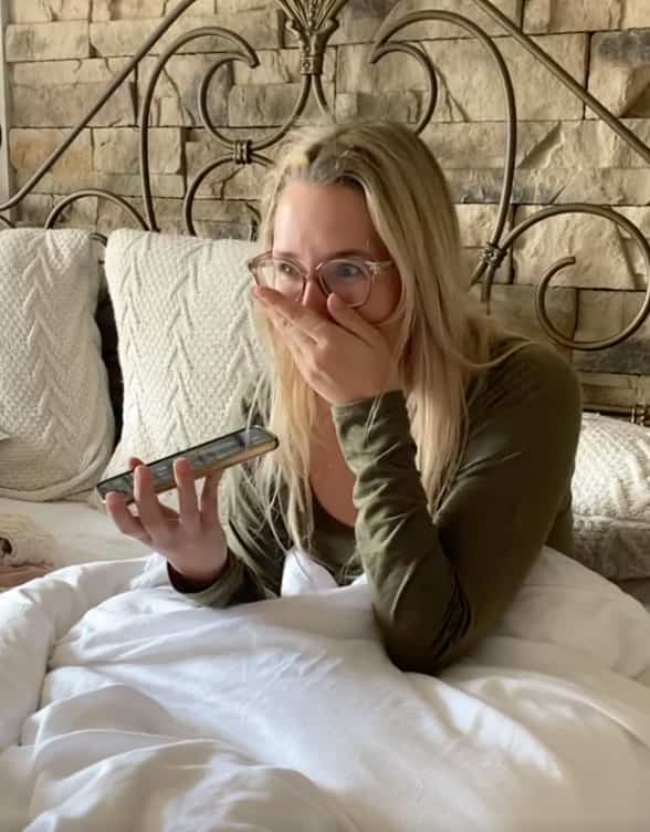 Elle apprend que son livre est un best-seller