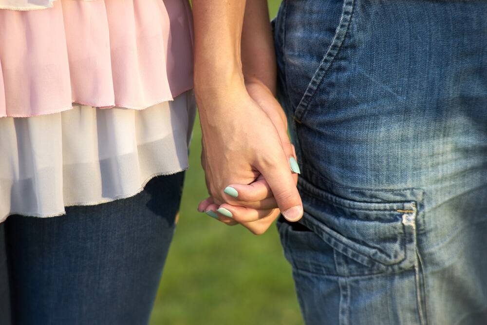 pourquoi me faire face avec les mains