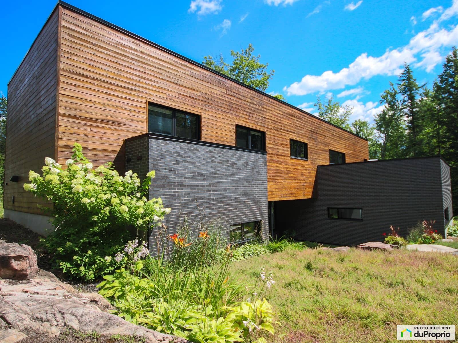 SaintColomban maison de style contemporain en pleine nature JDQ