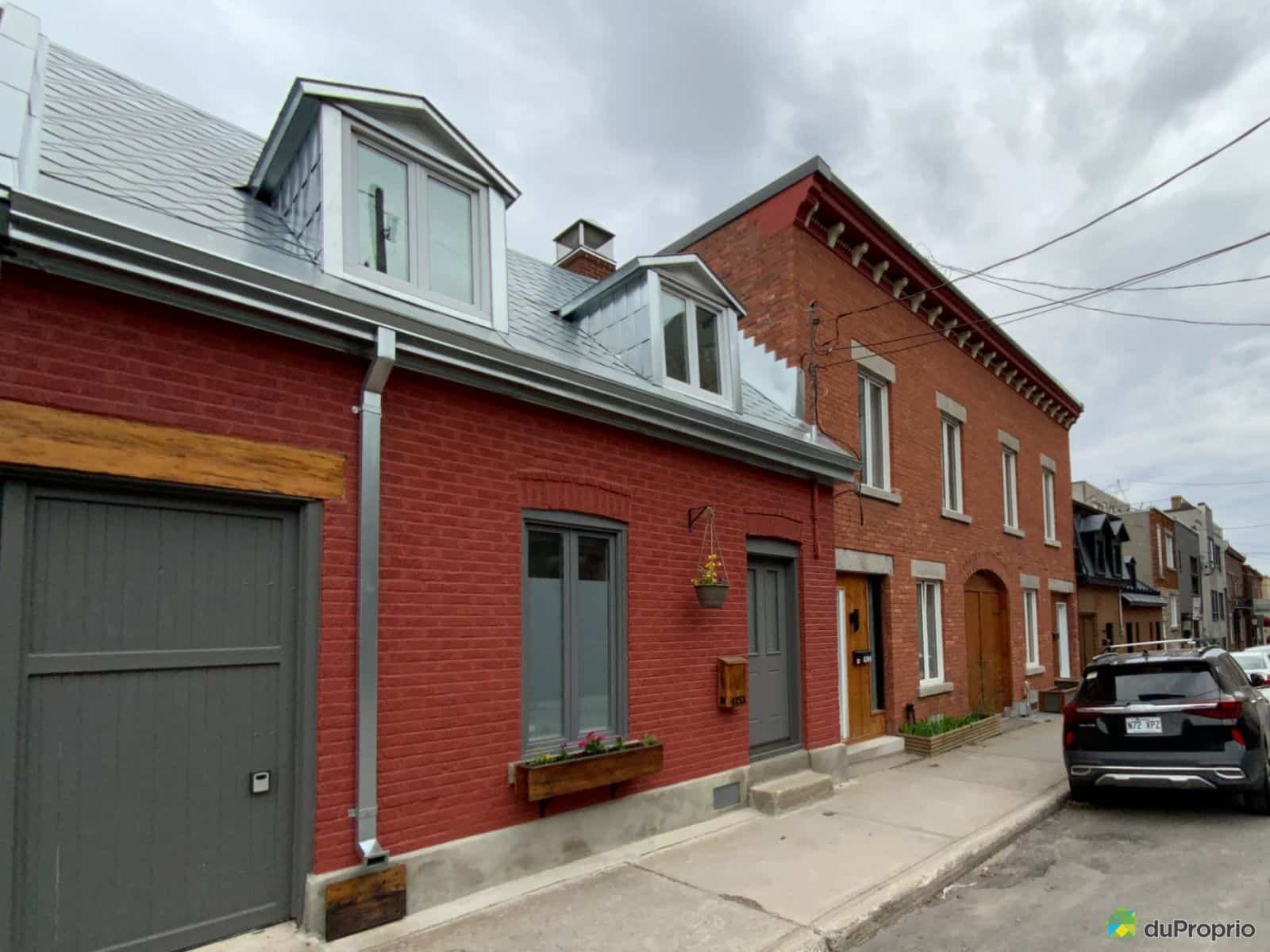 Une maison ancestrale à vendre pour 949 000$