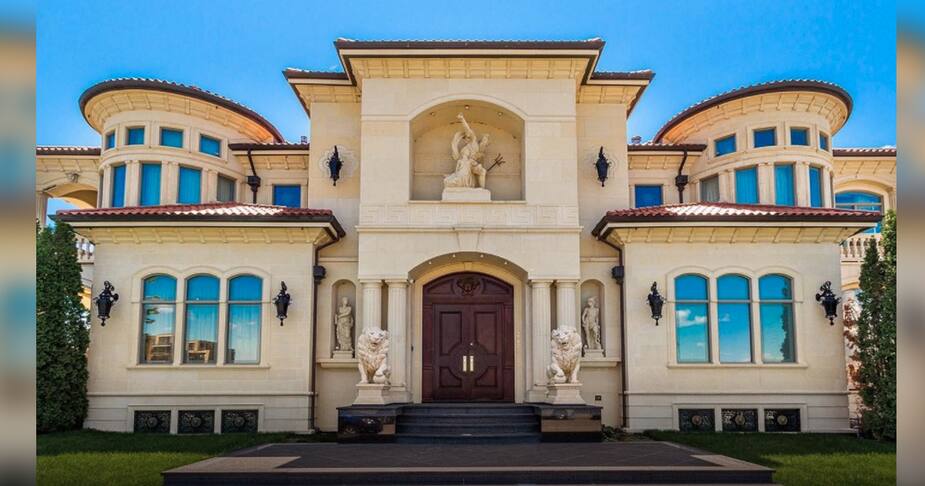 Image principale de l'article Un spectaculaire manoir en vente pour 7 777 777 $