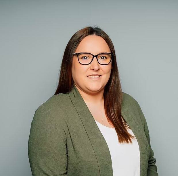 Elle jette son b&eacute;b&eacute; naissant par la fen&ecirc;tre pour sauver sa carri&egrave;re chez Porsche