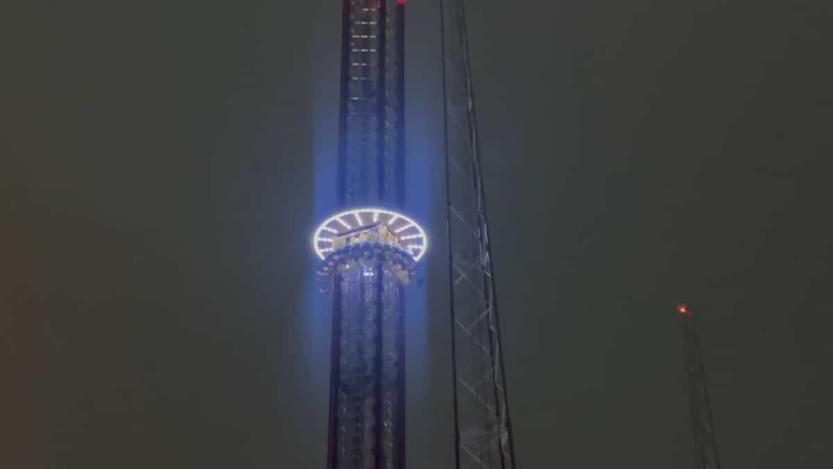 Un ado de 14 ans meurt après avoir chuté d'un manège