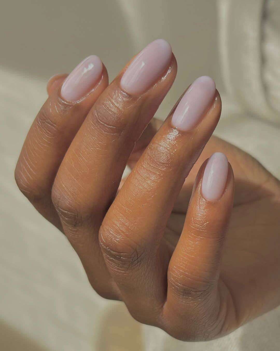 Voici la couleur qui sera sur tous les ongles