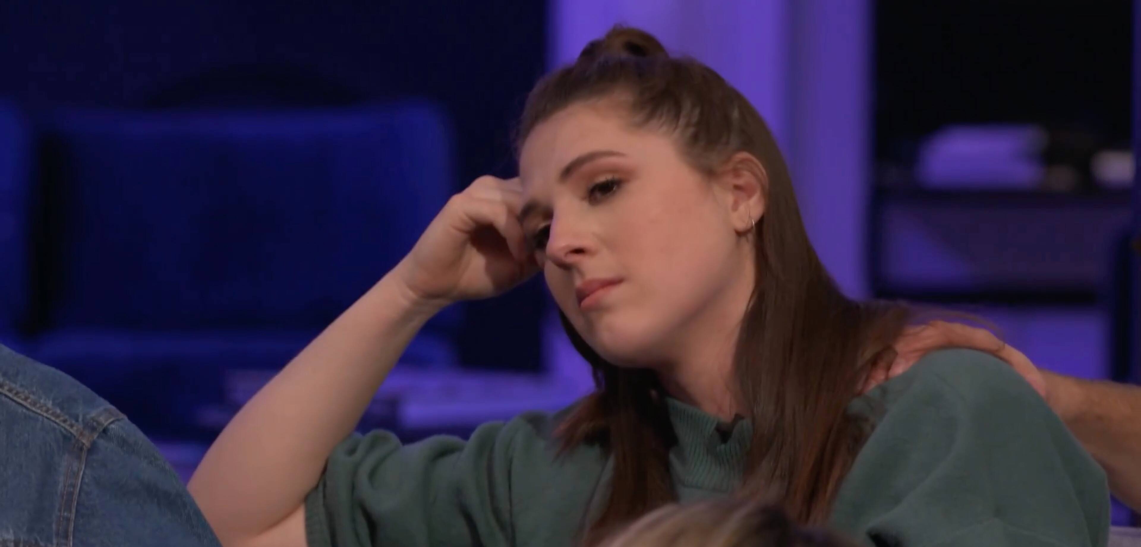 Marily quitte le post-mortem en pleurant