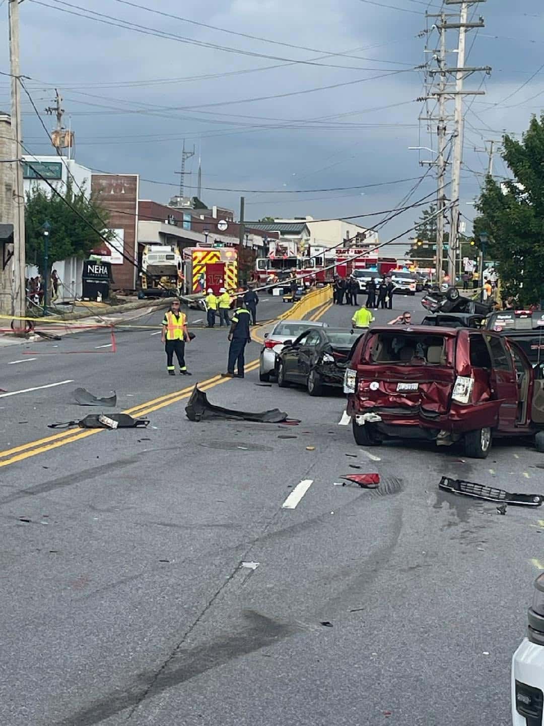 A bus collides with a building in Maryland, causing more than twenty injuries (July 8, 2026)
