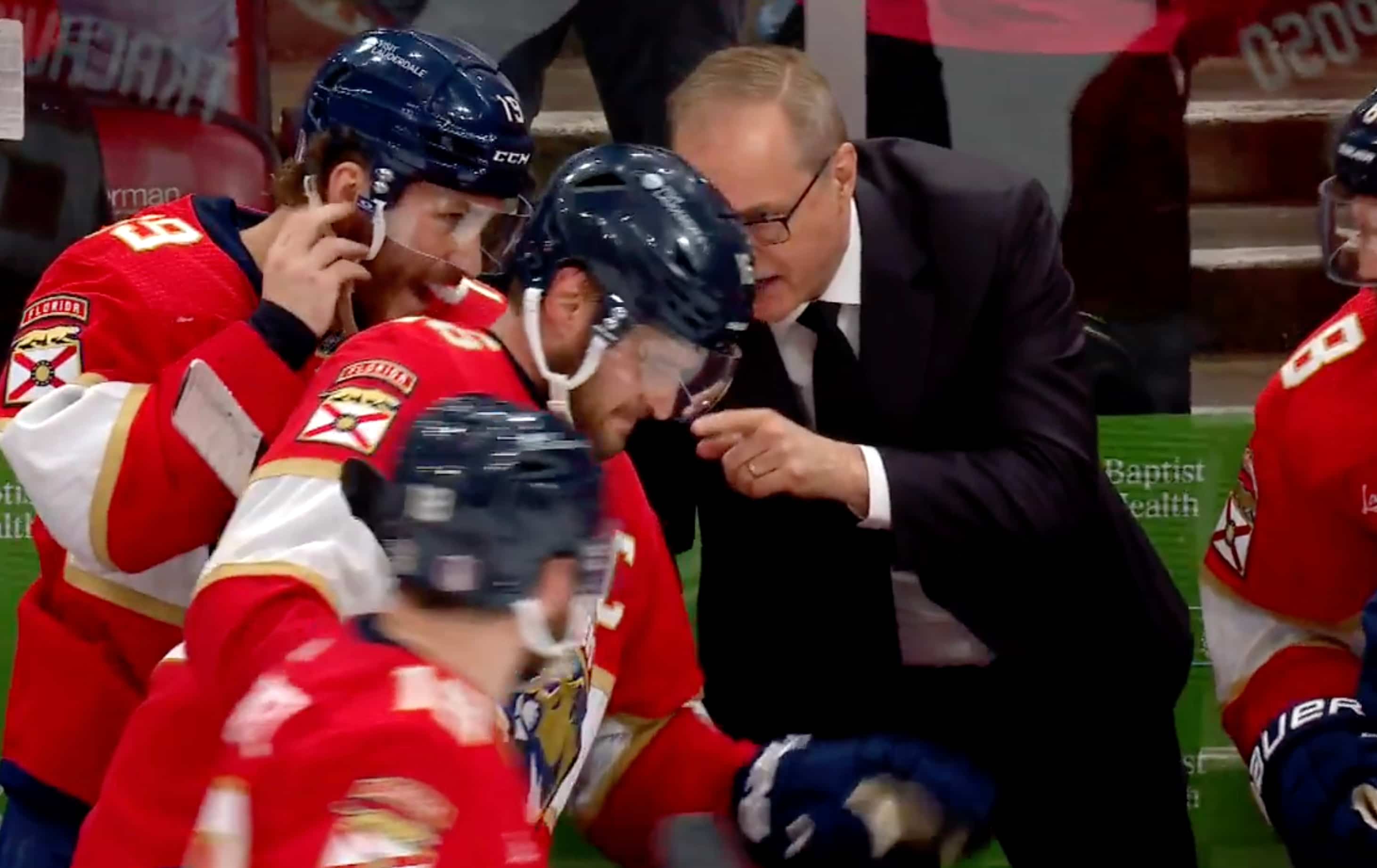 «Ne touche pas au trophée!»