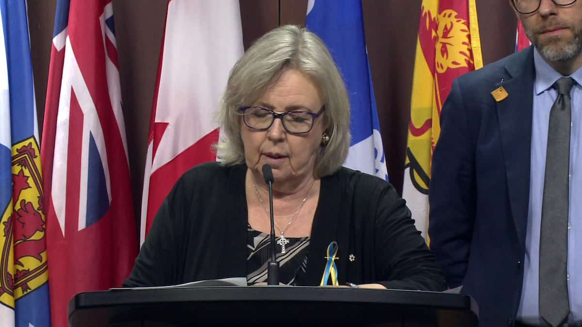 Ingérence étrangère: il n’y aurait aucun élu actuel à punir, selon Elizabeth May