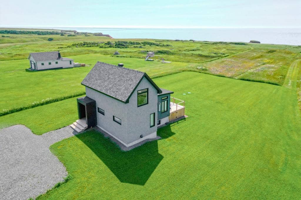 Une jolie maison contemporaine à vendre pour 828K$