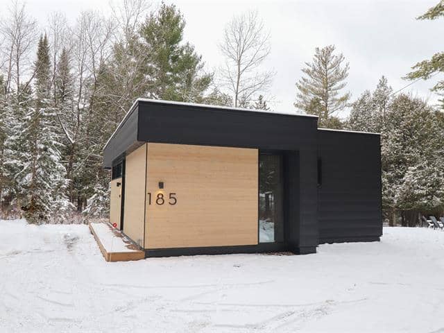  Un chalet avec sauna à vendre pour 447 253$