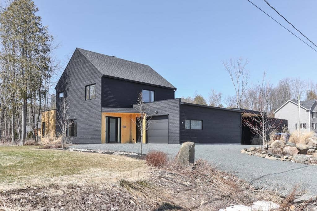 SaintJoachimdeShefford résidence contemporaine avec une énorme