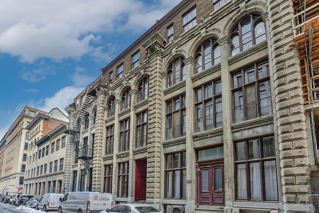Un loft dans un immeuble historique pour 819 000$ 