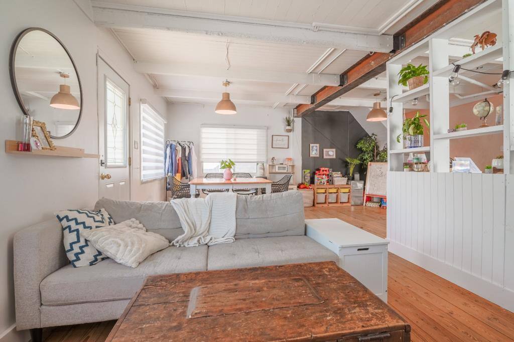 Une maison de 1880 rénovée à vendre pour 249 000$