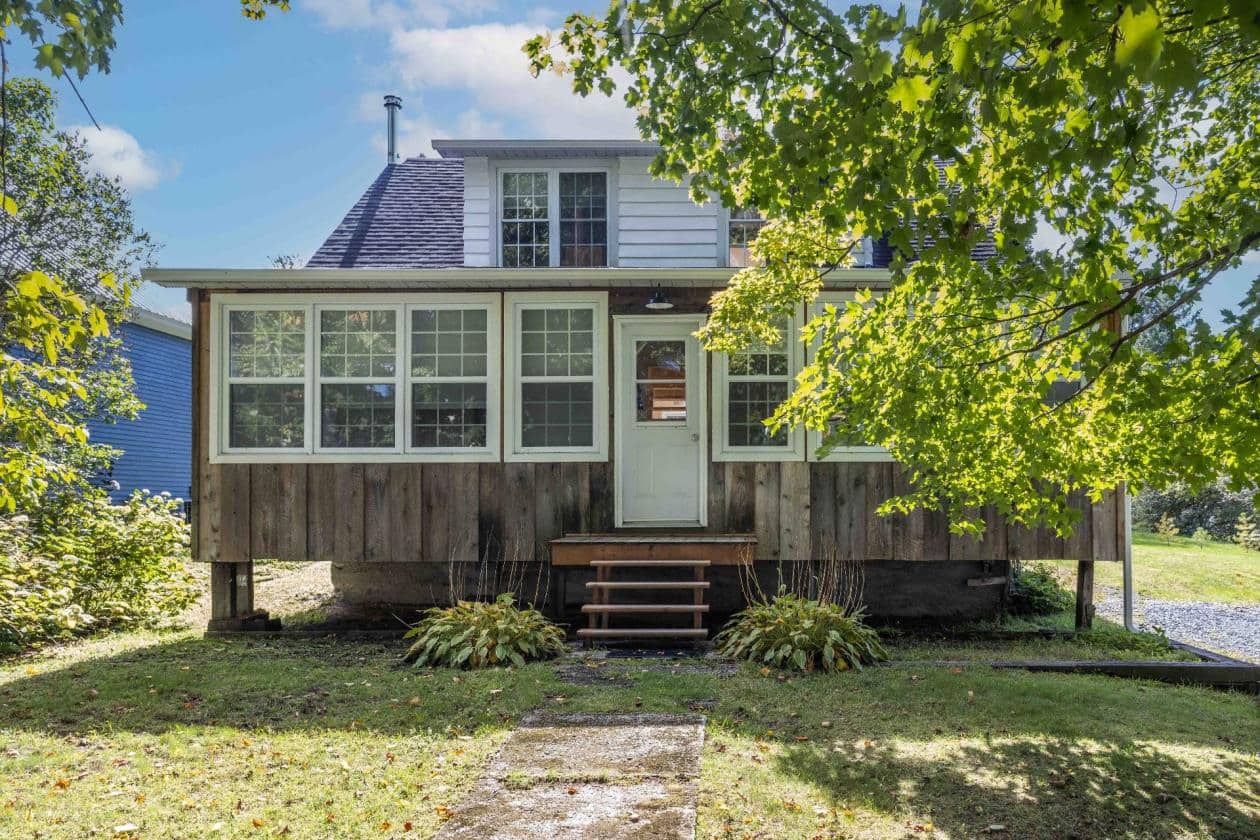 Une maison de campagne à vendre 499 000$ 