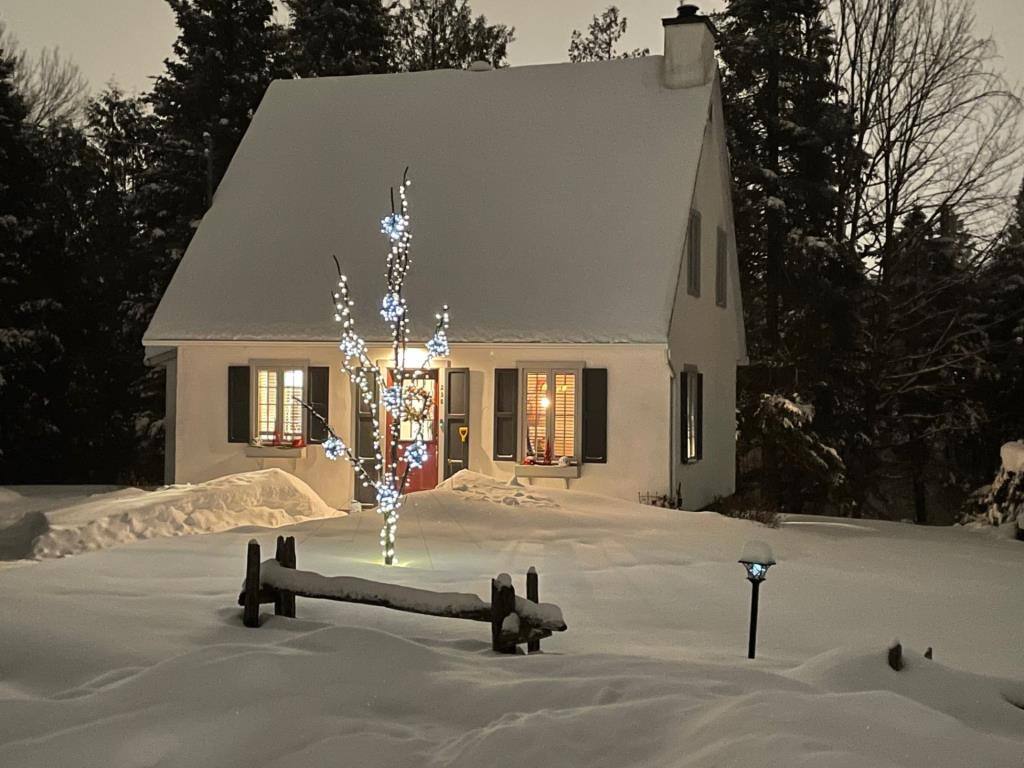 Une petite maison de campagne à 595 000$ 