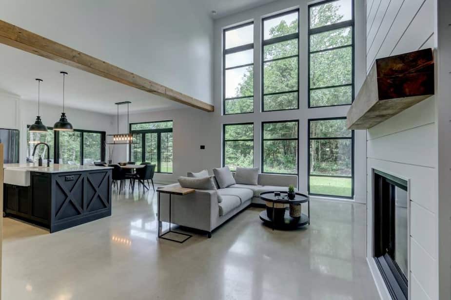 Une maison de style «farmhouse» moderne haut de gamme à vendre à BrownsburgChatham pour 809 000 Une maison de style «farmhouse» moderne haut de gamme à vendre à BrownsburgChatham pour 809 000