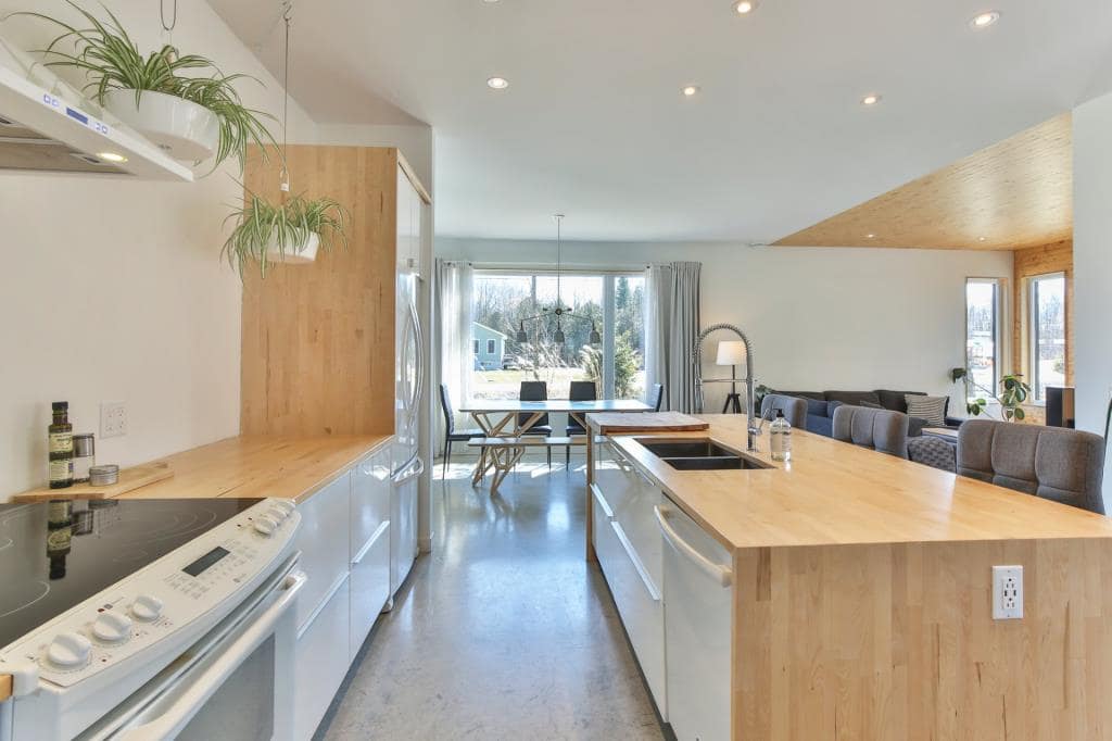 SaintJoachimdeShefford résidence contemporaine avec une énorme