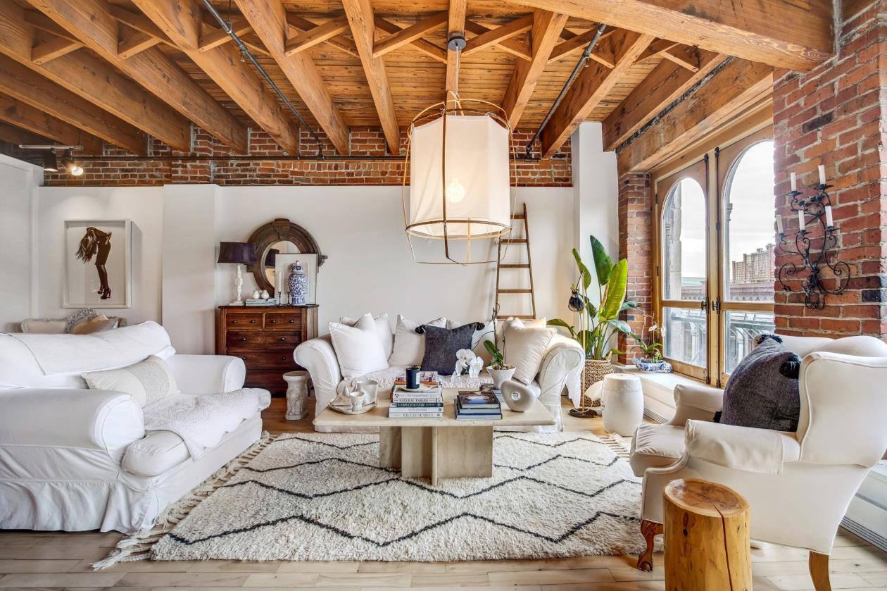 Un condo entièrement rénové pour 799k