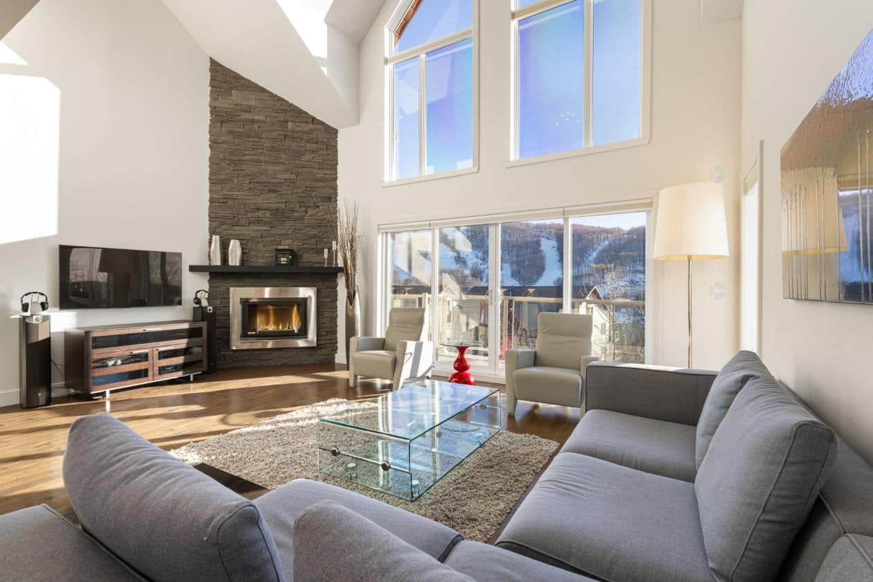 Un joli condo ski-in/ski-out à vendre pour 1.5M