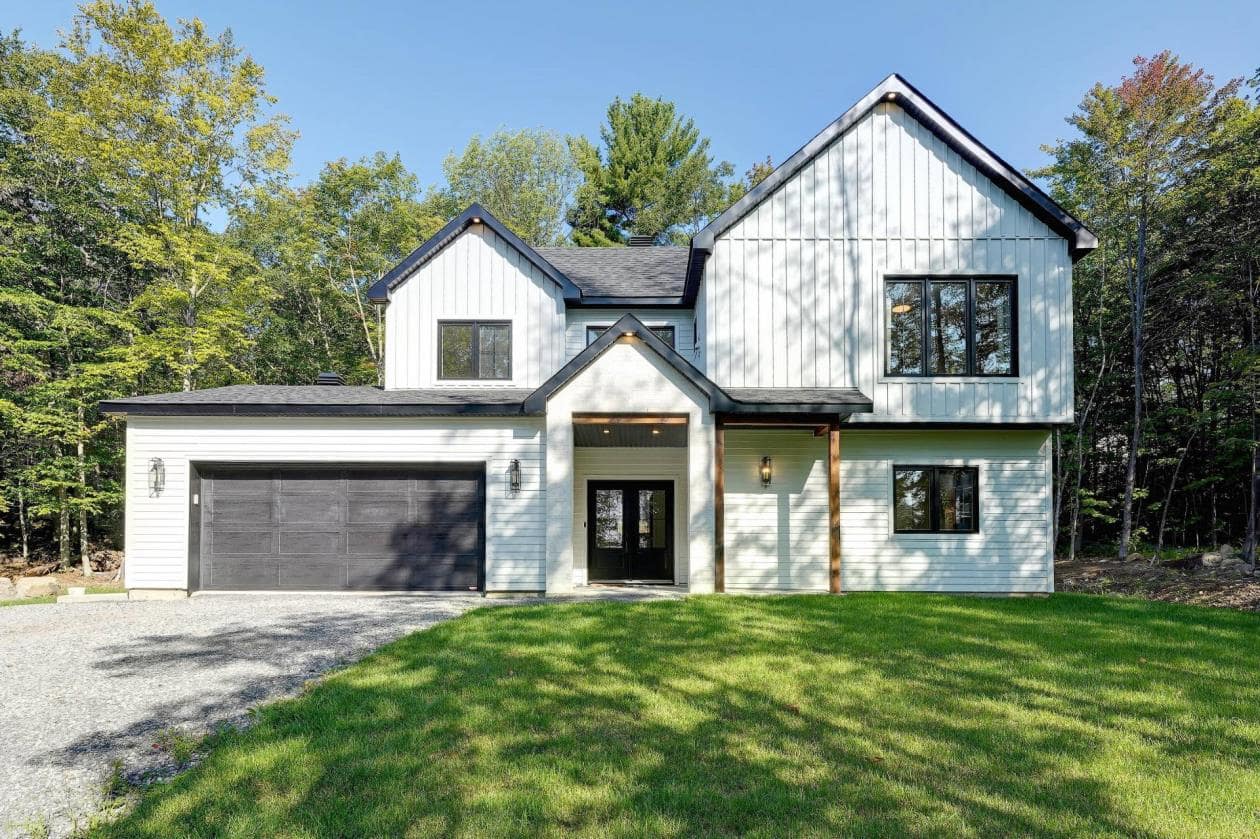 Une «farmhouse» signée Blanc Marine à 899 900$