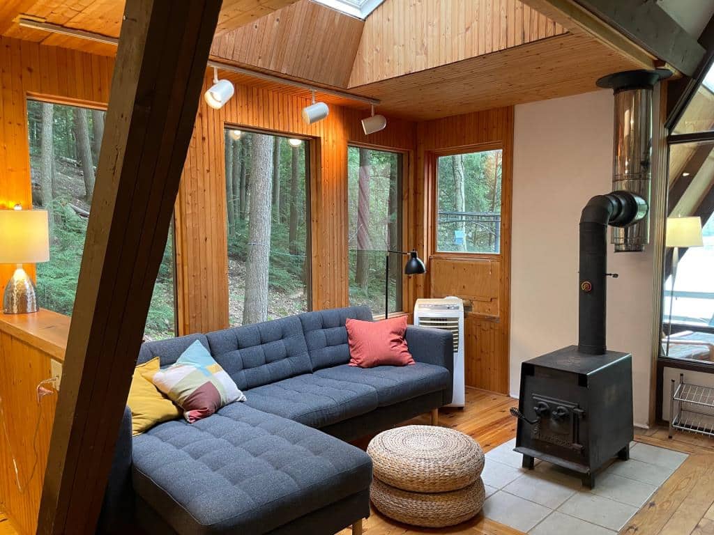 Un chalet avec un solarium en «A» pour 292 500$ 