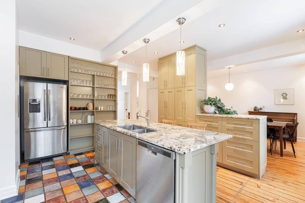 Comedian Catherine Levac's incredible centuryold home is for sale for