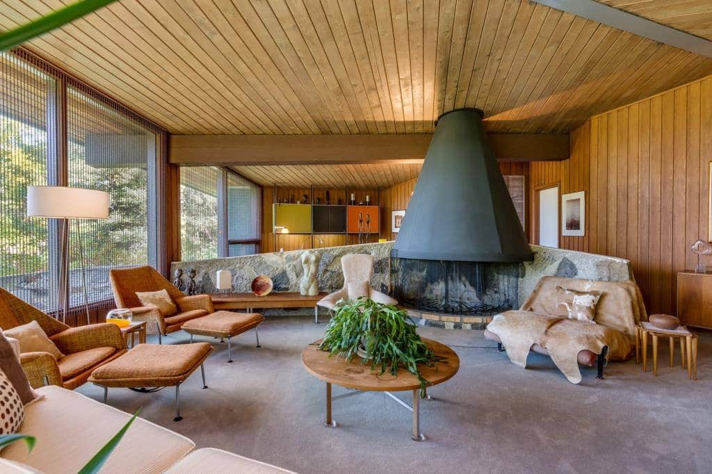 Une maison mid-century «WOW» pour 899 000$ 