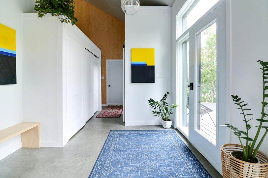 Une maison scandinave en nature à 1 075 000$ 