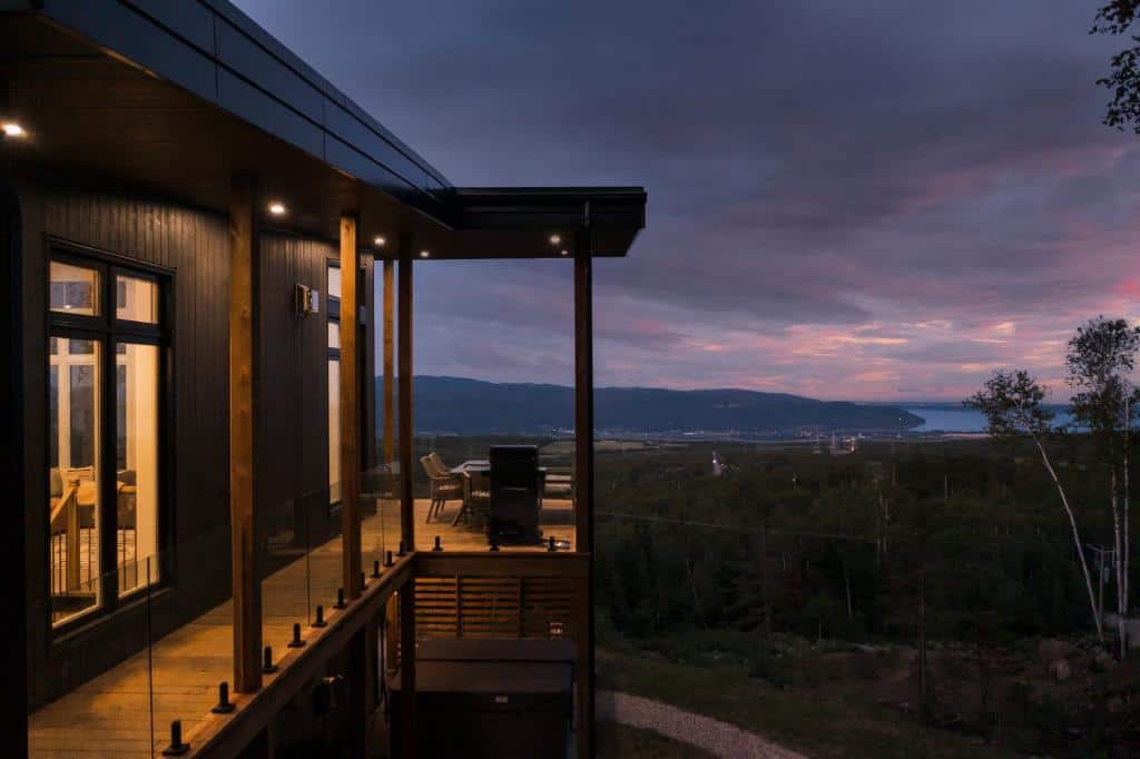 Un sublime chalet moderne à vendre pour 1 099 999$