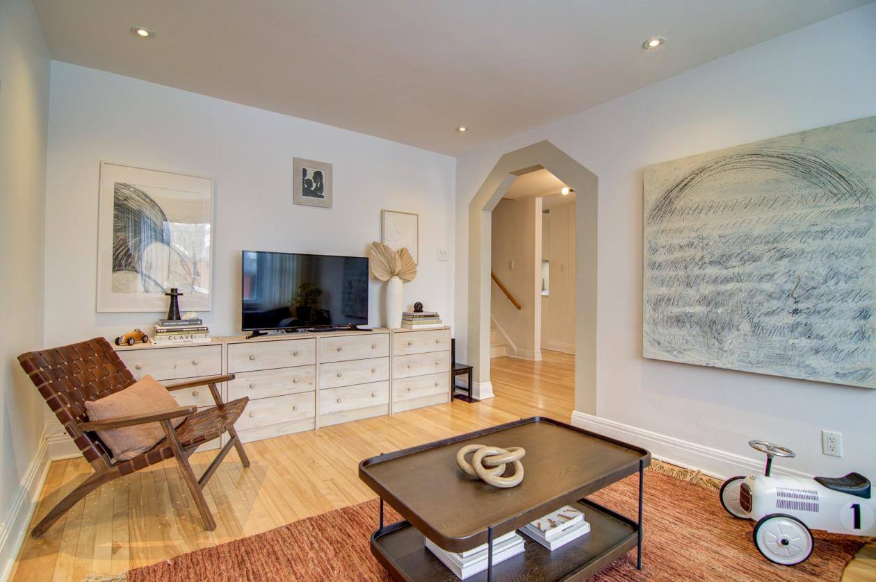 Une maison rénovée à vendre pour 729 000$