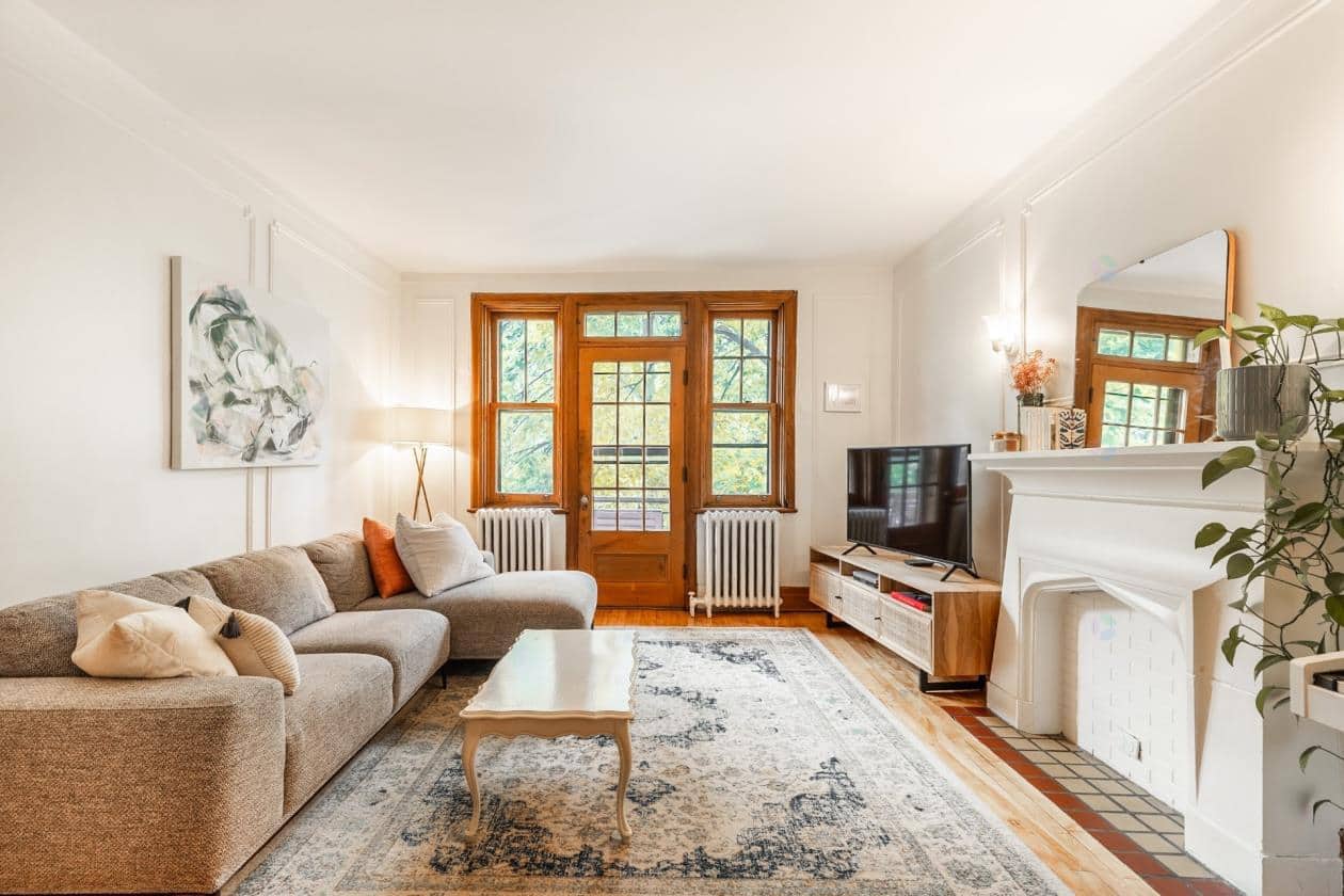 Un spacieux condo datant de 1929 à vendre