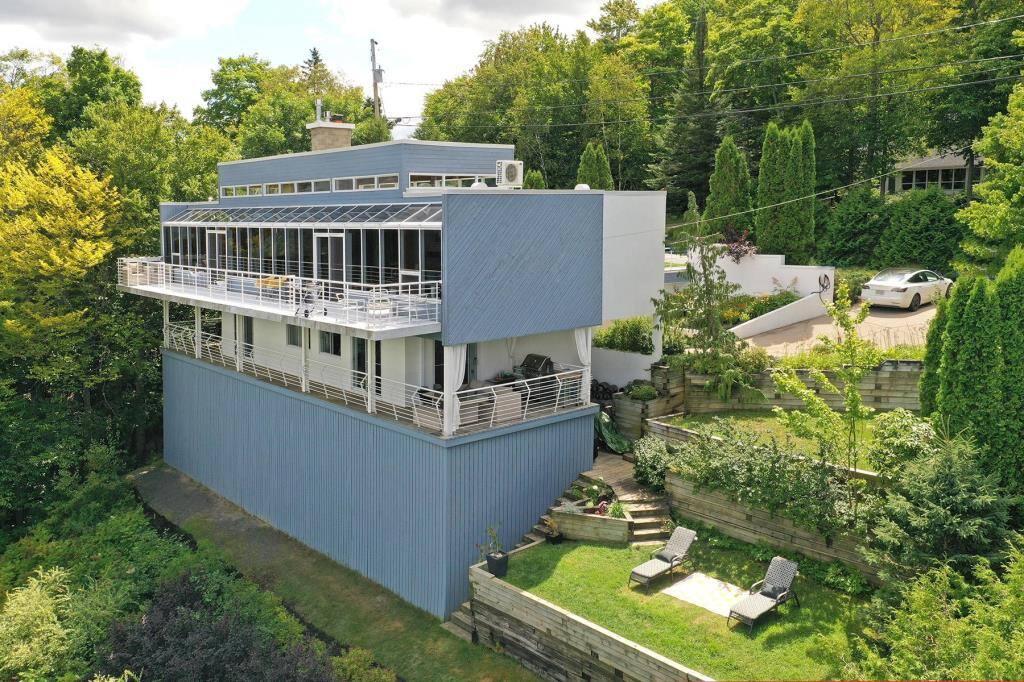 Une maison à 350m d’altitude pour 949 000$ 