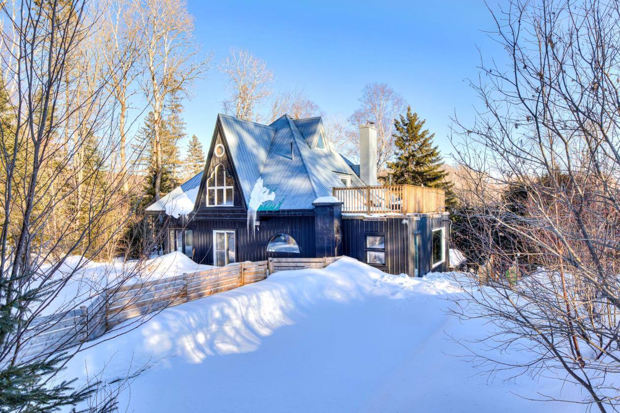 Un domaine aménagé et rénové à vendre pour 739k$