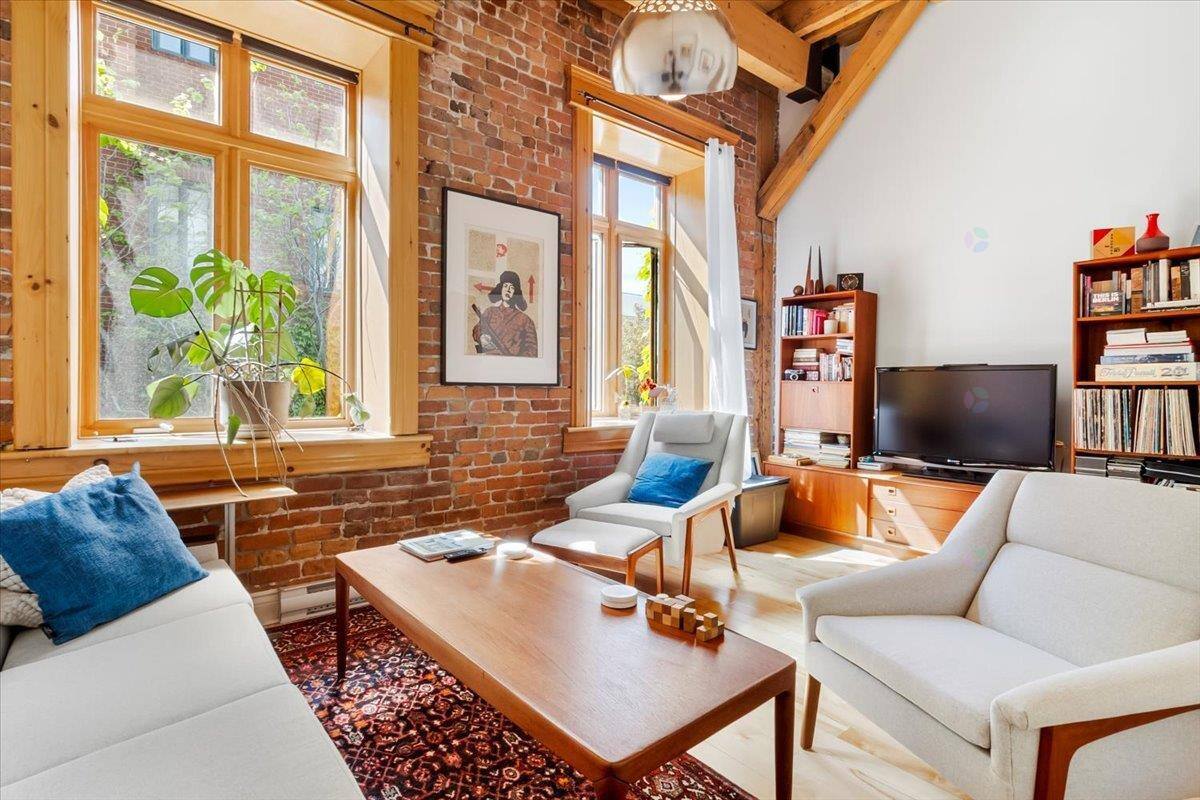 Maison de ville près du Marché Atwater pour 989K