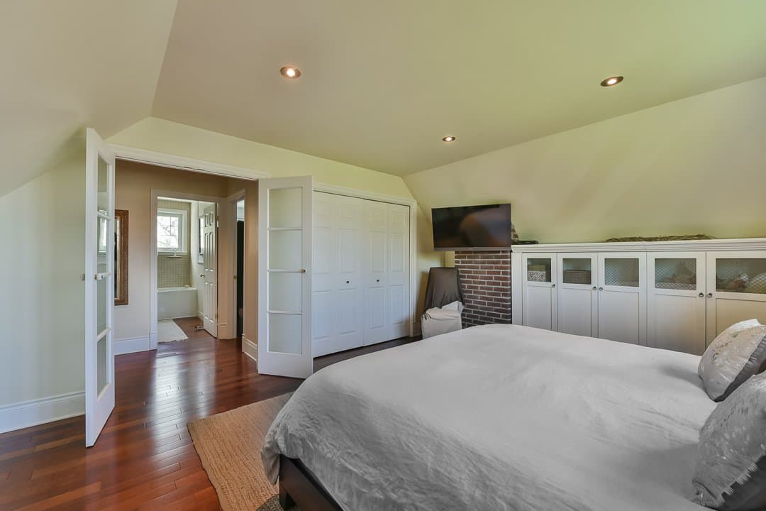 Une fermette située sur un parc équestre à vendre à SaintMathiassur