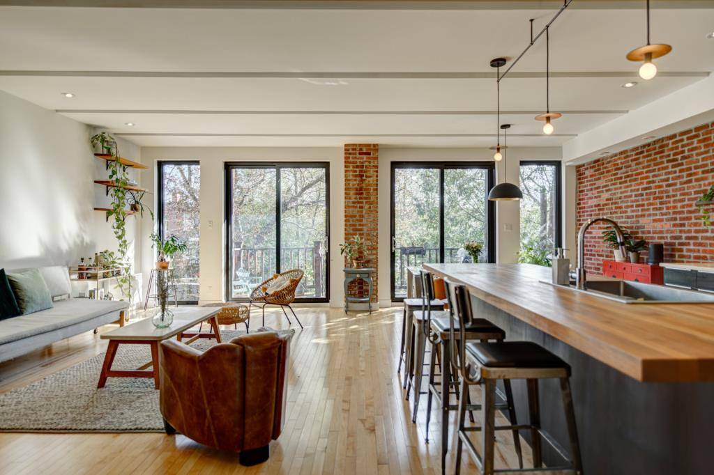 Un condo WOW avec 3 terrasses à 945 000$ 