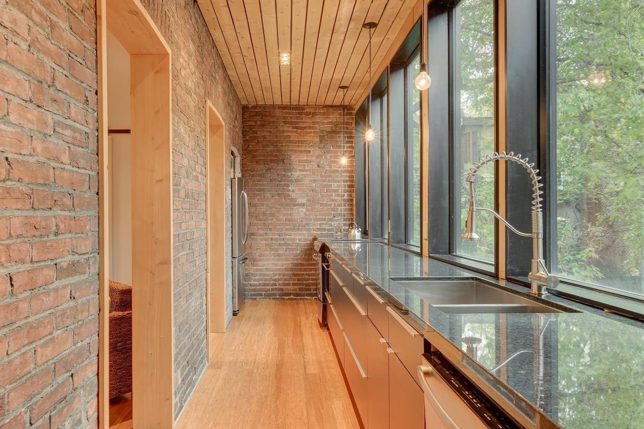 Un triplex rénové à vendre pour 1 929 000$ 