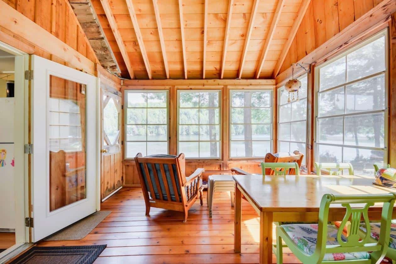 Un abordable chalet 3 saisons à vendre pour 199k$