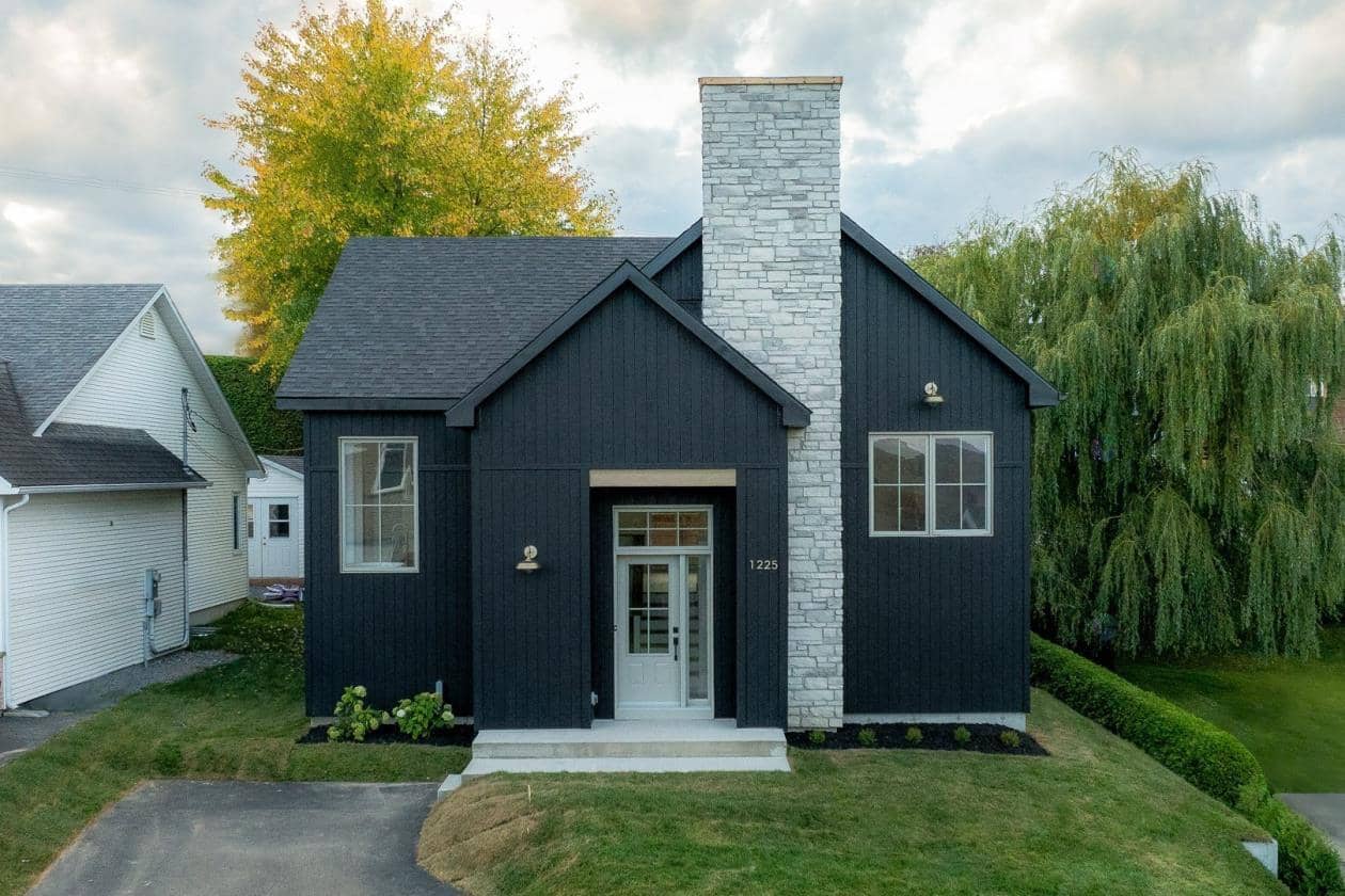 Une superbe maison moderne à vendre pour 539 900$