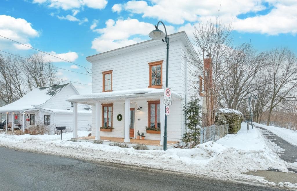 Une magnifique maison avec un énorme cachet dans le vieux village de