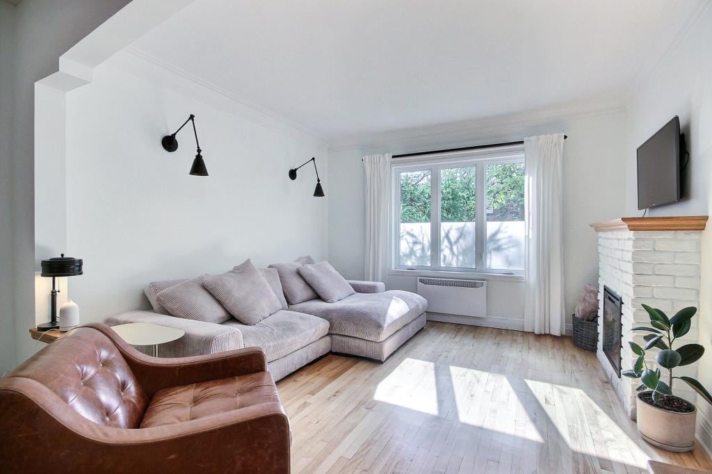 Un duplex lumineux et charmant pour 795 000$ 