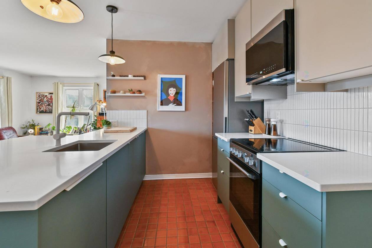 Un condo en coin à vendre pour 498 000$