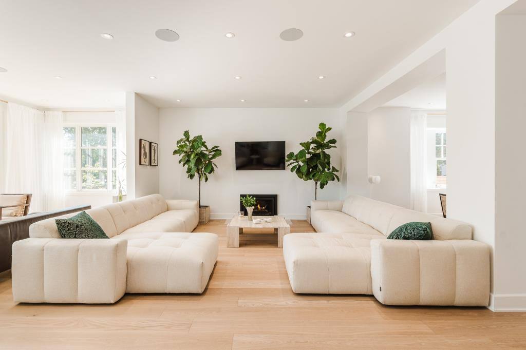 Une maison centenaire rénovée à vendre pour 4,9M$