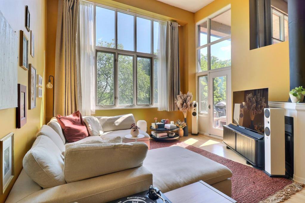 Un grand loft design et industriel à 855 000$ 