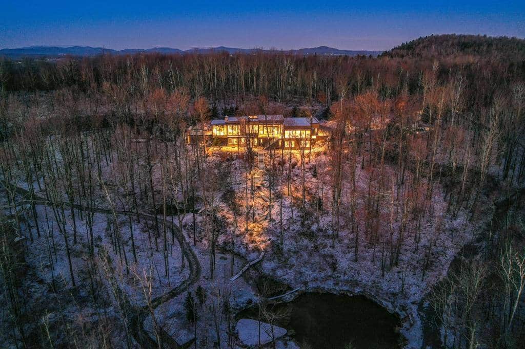 Un luxueux domaine à vendre pour 4 495 000$