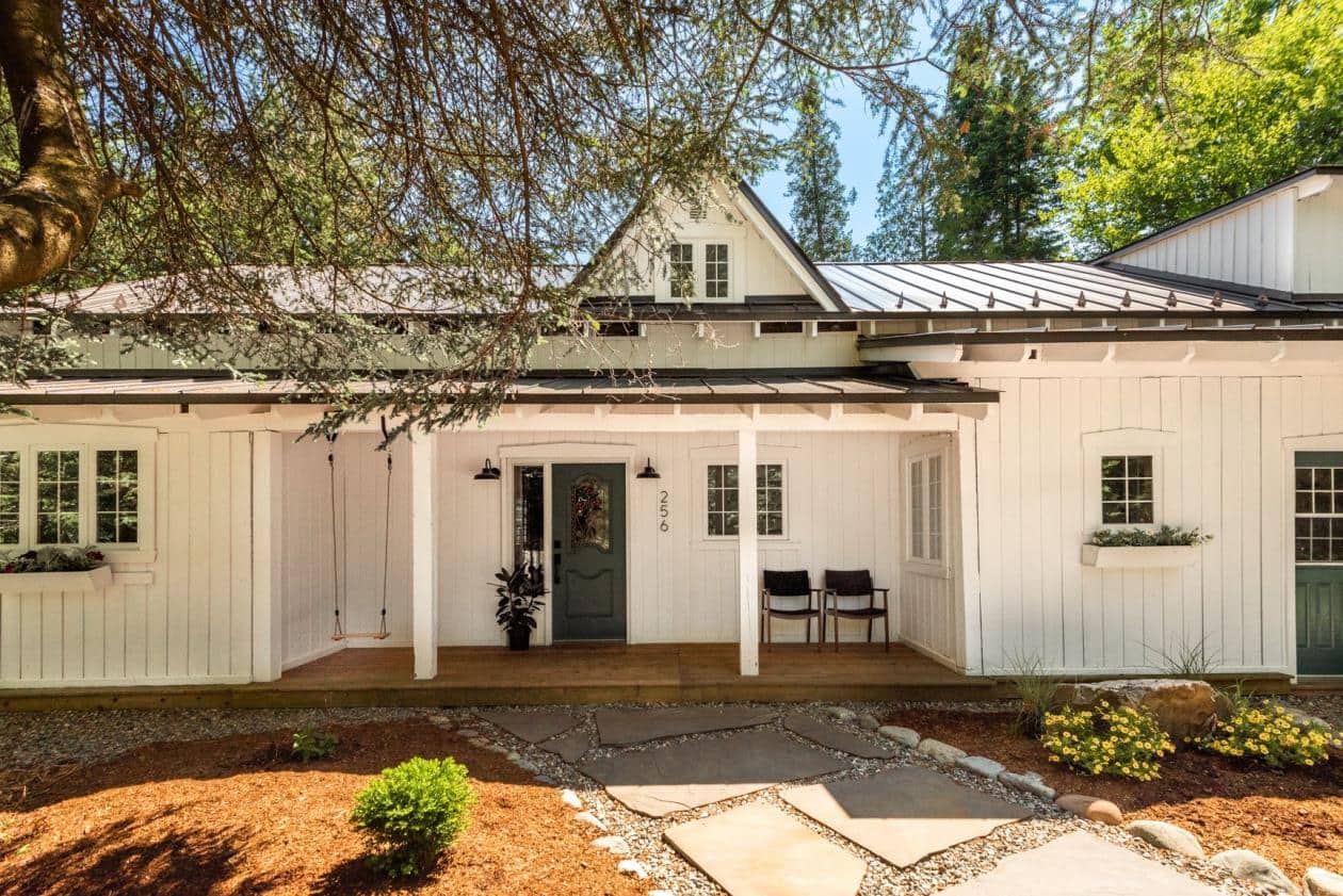 Une adorable maison de campagne à vendre à Eastman pour 595 000 Silo 57