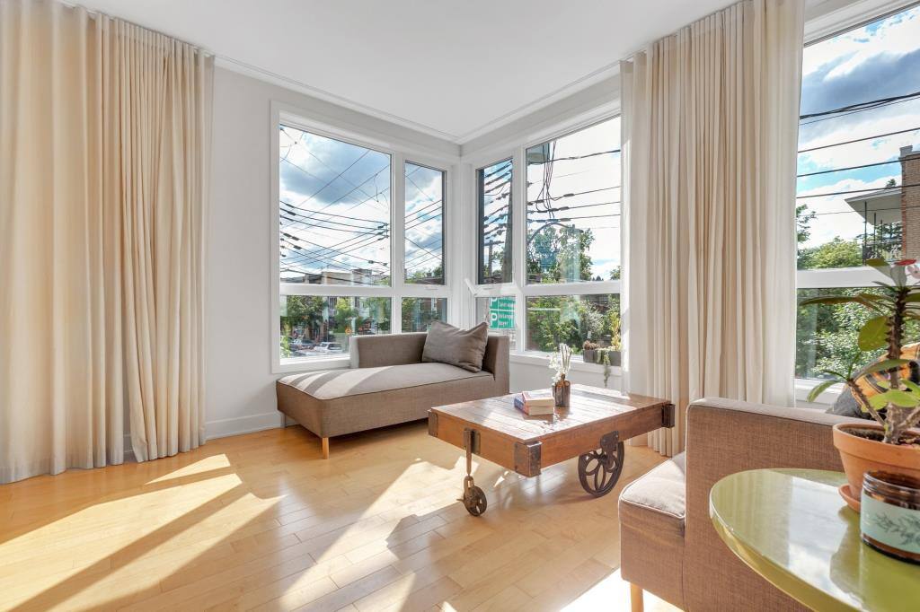 Un lumineux condo à vendre pour 604 900$